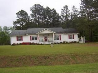 385 High Orchard Rd, Whiteville, NC 28472