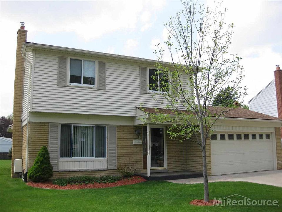 1st image of 44275 Gibson Dr