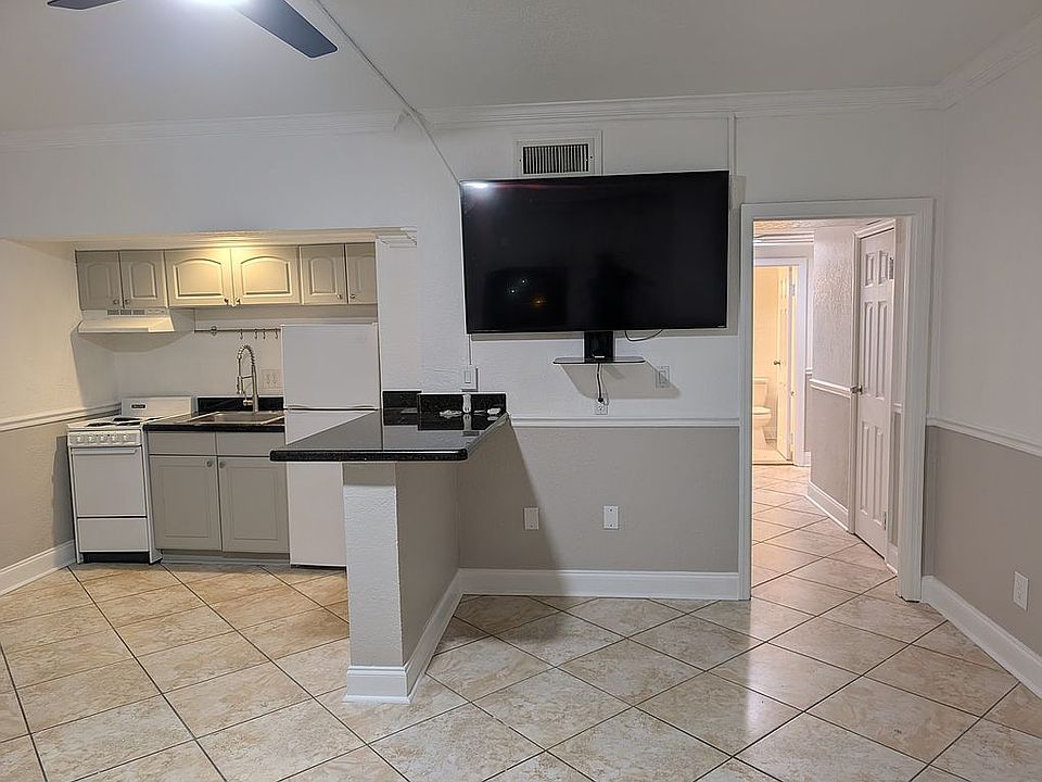 1st image of 311 W Ashley St APT 1502