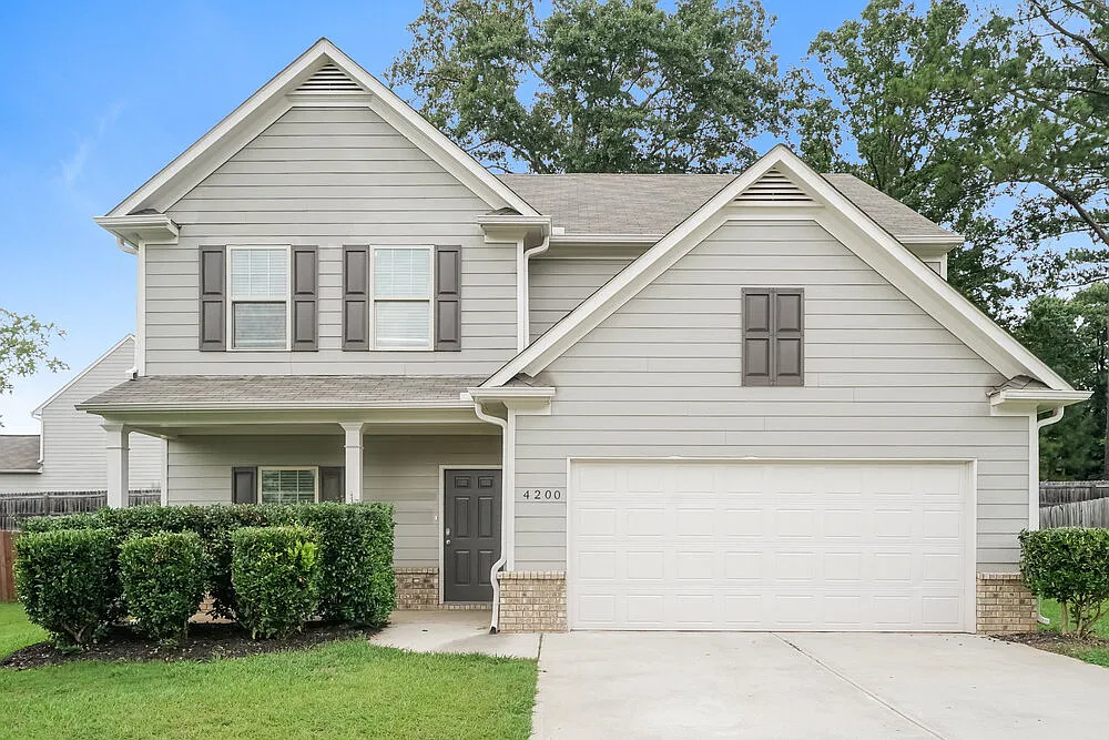 4 bed, 3.0 bath, 2136 sqft, $2,310 — Photo 1