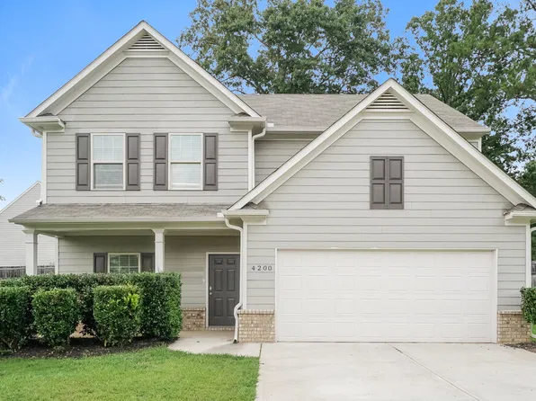 4200 Stilwell Dr, Rex, GA 30273