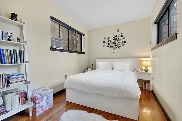Sold by Compass | media 4