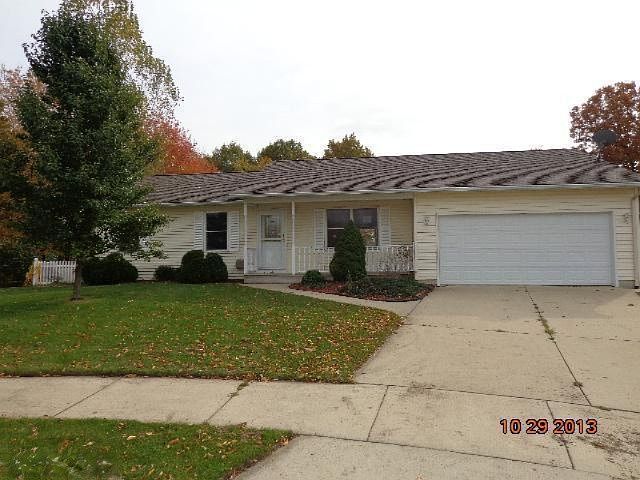 1st image of 740 E Howard Ln