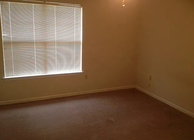 2823 College Ave #2 — Photo 14