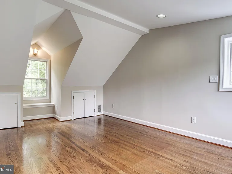 5013 Brookdale Rd — Photo 37