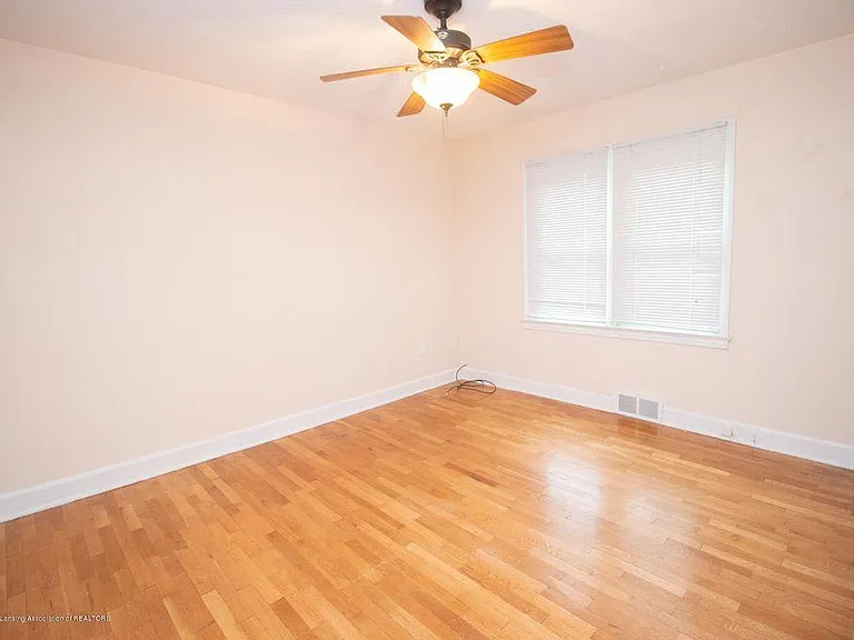 533 Lincoln Ave #1 — Photo 8