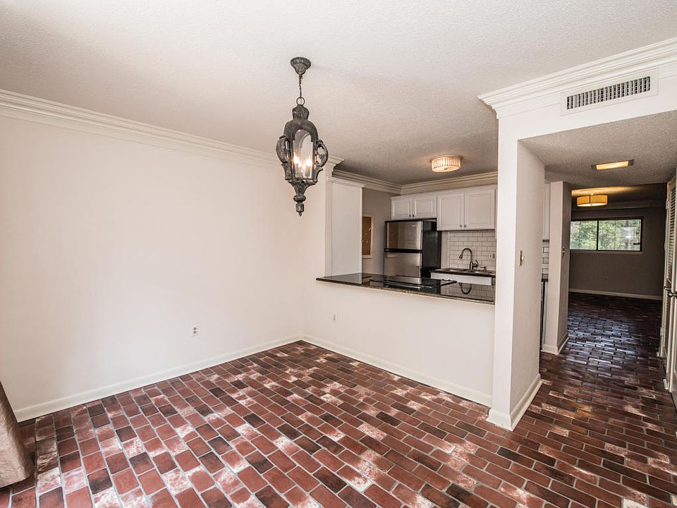 110 W BAYOU PKWY Lafayette LA Zillow