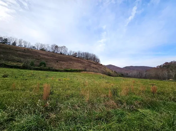 28315 Poor Valley Rd, Saltville, VA 24370