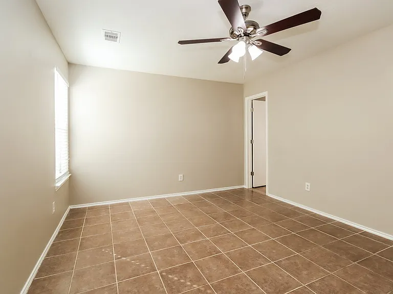 10005 Sterling Place Dr — Photo 12