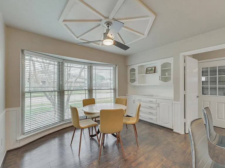 2116 Newcastle Cir — Photo 16