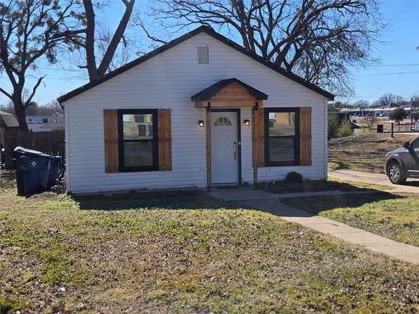 108 W Acheson St, Denison, TX 75021