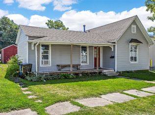 106 Meridian St, Tipton, IA 52772