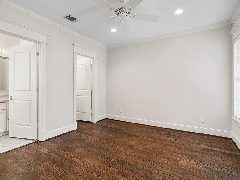 403 Columbia St — Photo 25