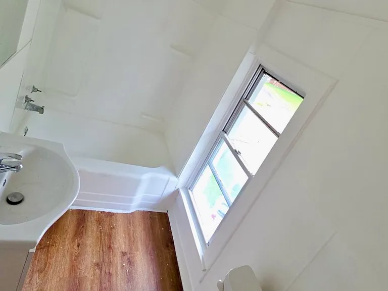 501 Dixon Ave #4 — Photo 6