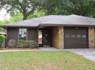7453 Colony Cove Ln, Jacksonville, FL 32277