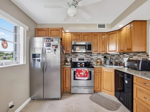 101 Wellington C, West Palm Beach, FL 33417