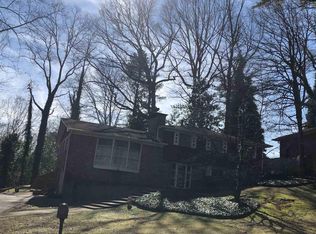 3469 Woods Dr, Decatur, GA 30032