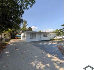 3135 Blount St, Fort Myers, FL 33916
