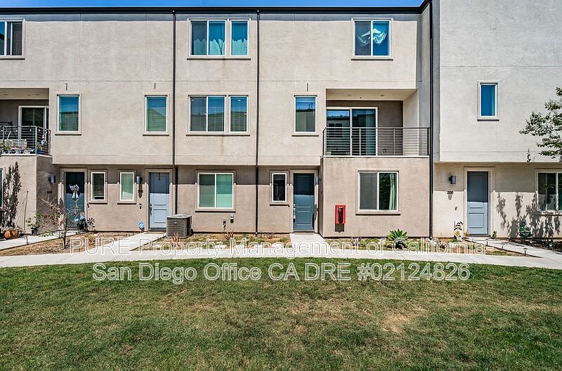 1st image of 5407 Sand Arch Ln #207