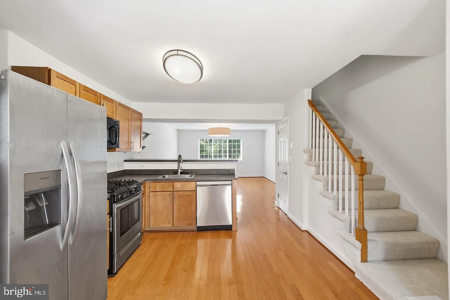 2 bed, 1.5 bath, 1060 sqft, $2,600 — Photo 4