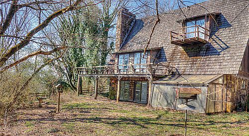 1st image of 3062 Cox Ln