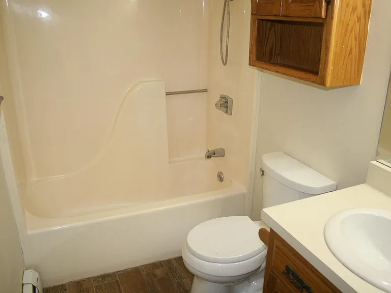 666 Broad St #1 — Photo 4