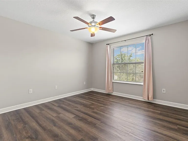 20405 Autumn Fern Ave — Photo 39