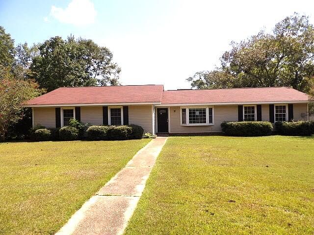 1st image of 106 Auburn Dr