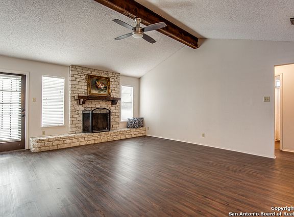 4th image of 14431 Bluewood Dr