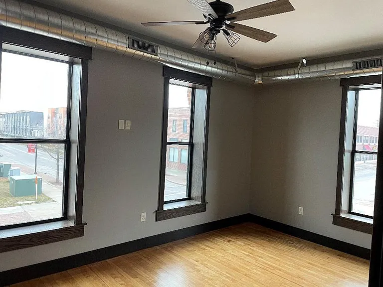 403 Wisconsin St — Photo 8