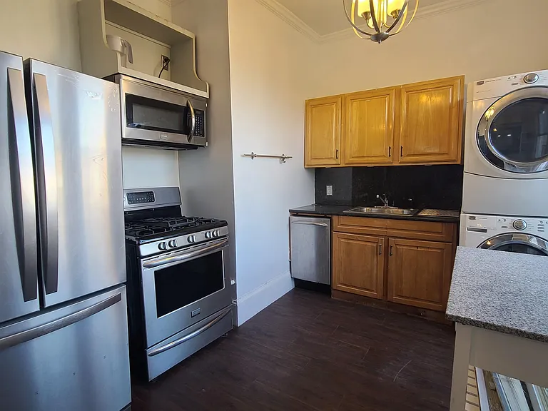 476 Gregory Ave #3 — Photo 7