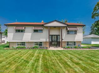 22901 Vera St, Warrensville Heights, OH