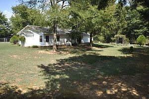4th image of 157 Pecan Pl