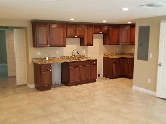 5th image of 5601 E 30th Ave