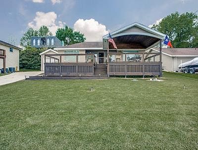 1st image of 221 Lakeway Dr
