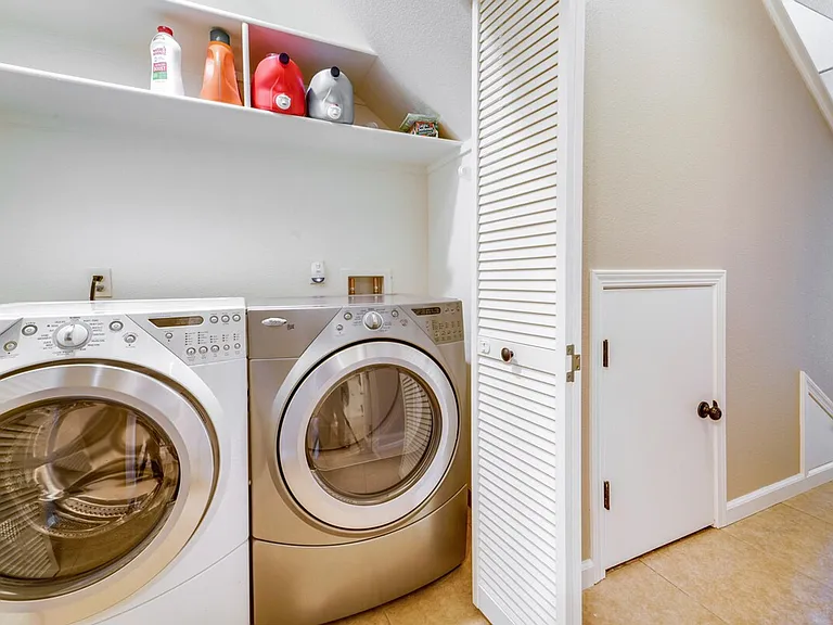 Laundry Room Cabinet
