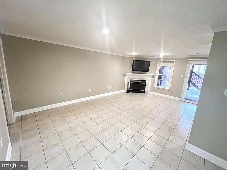 11570 Hill Meade Ln — Photo 25