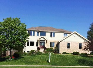 736 Stagecoach Trl, Madison, WI 53717
