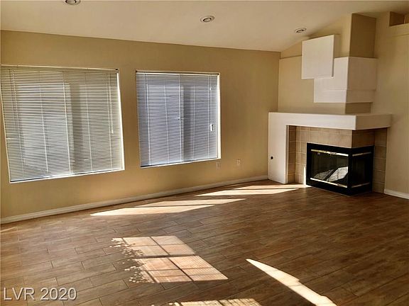 3rd image of 7317 Tealwood St