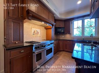 423 Taft Family Rd, Quechee, VT 05059