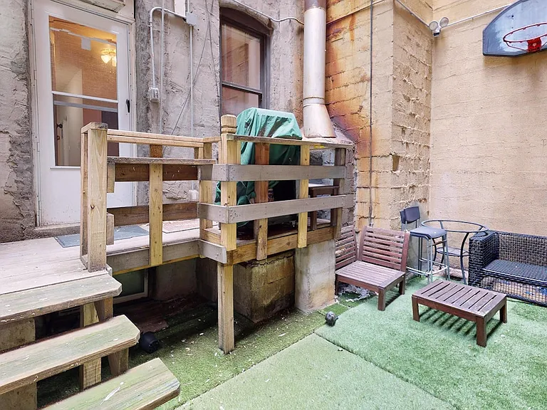 204 Spring St #2 — Photo 5