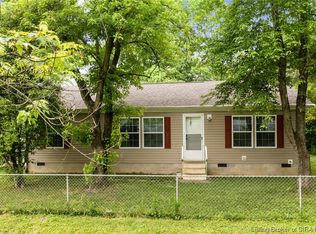 800 S Penn Ave, Sellersburg, IN 47172