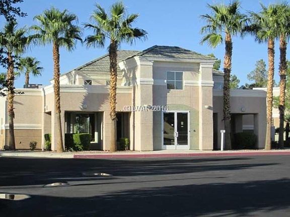 Community Center, Pool, Tennis