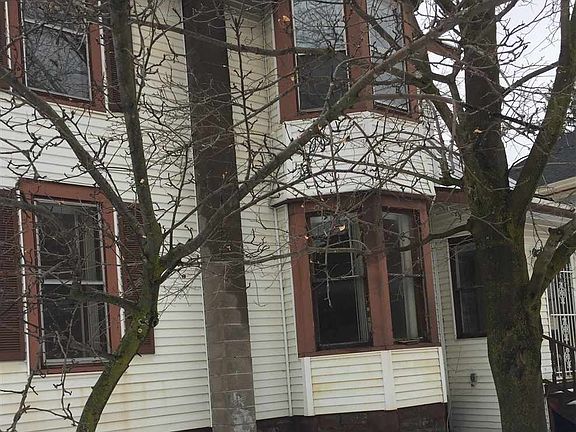 3rd image of 303 Rensselaer Ave