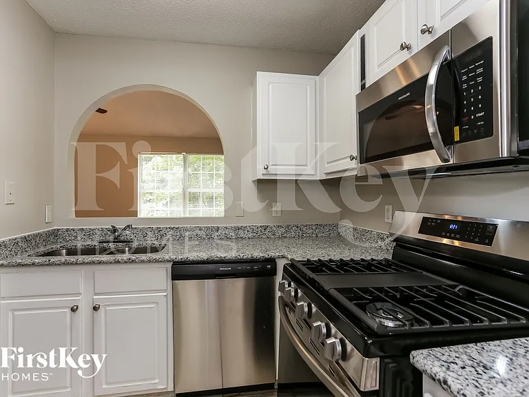 721 Peteywood Dr — Photo 7