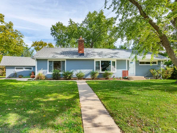 148 Cherry St, Cary, IL 60013