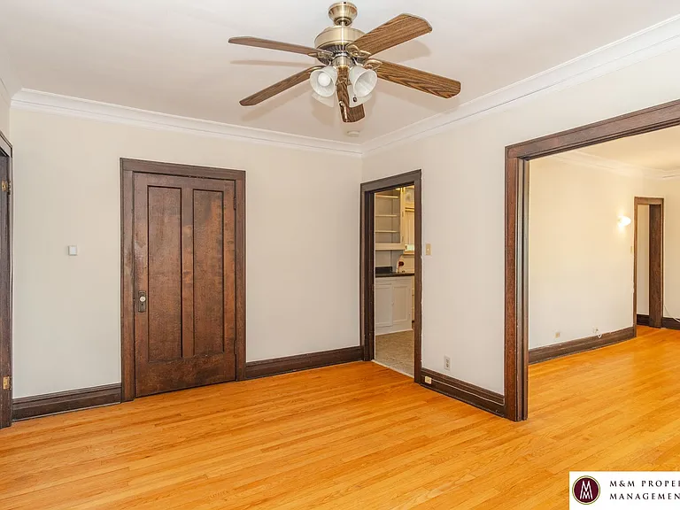 319 Harrison St — Photo 2