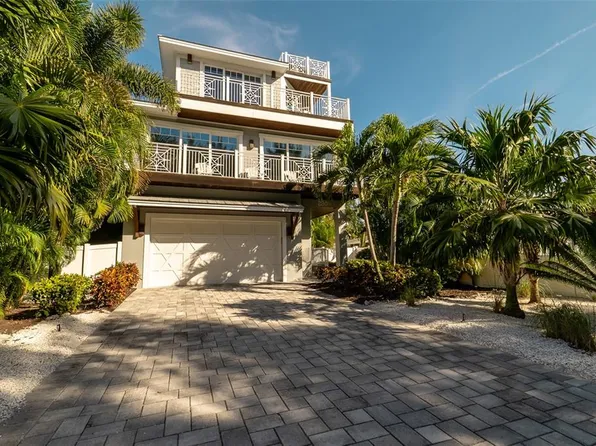 2905 Avenue E, Holmes Beach, FL 34217
