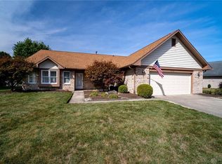 604 Autumn Creek Dr, Fairborn, OH 45324