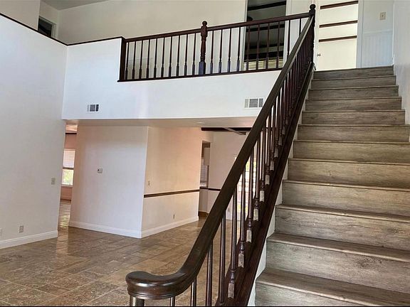 3rd image of 17911 Vista Ct